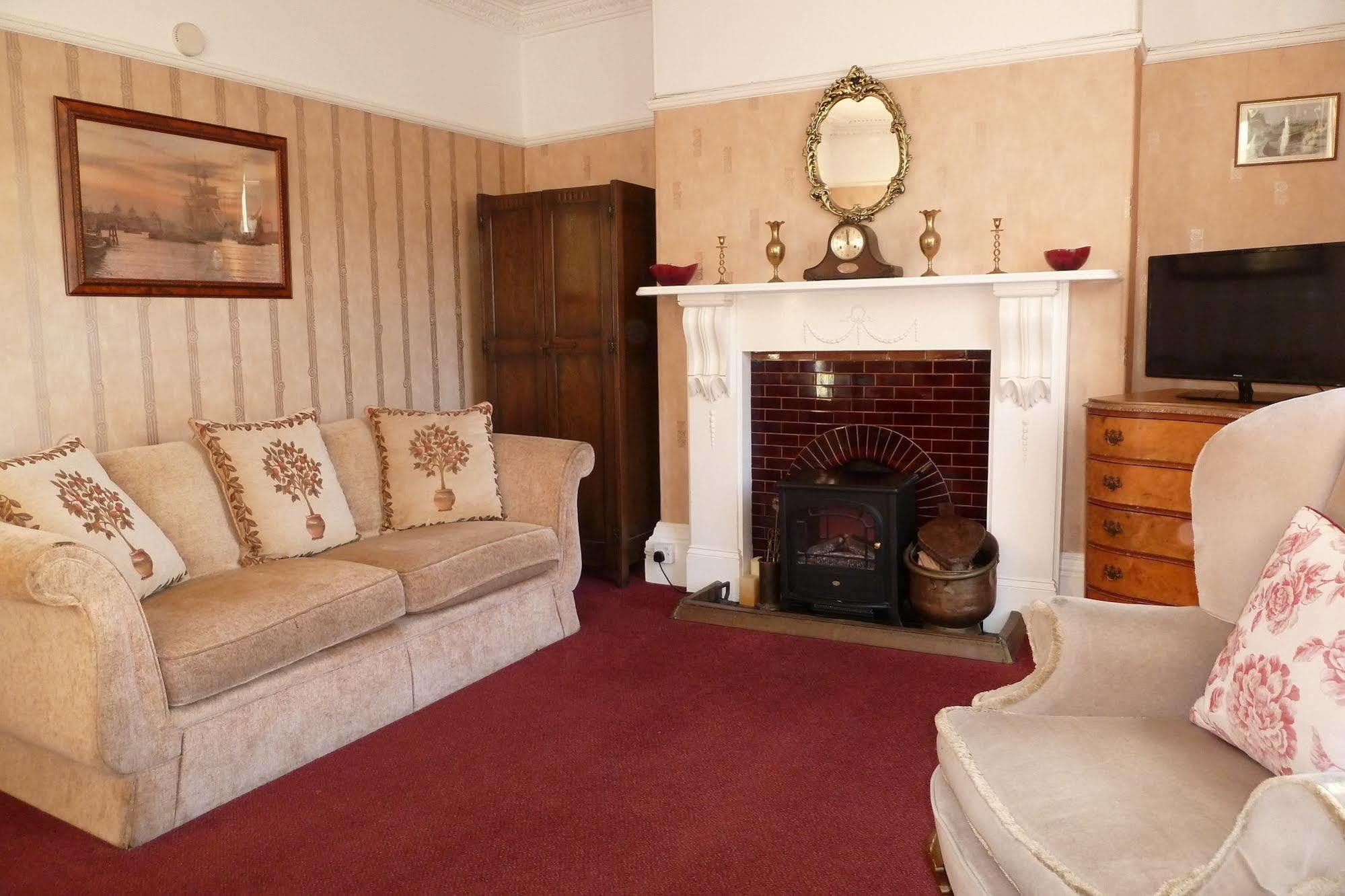Buckingham House Bed & Breakfast Mevagissey Exterior foto