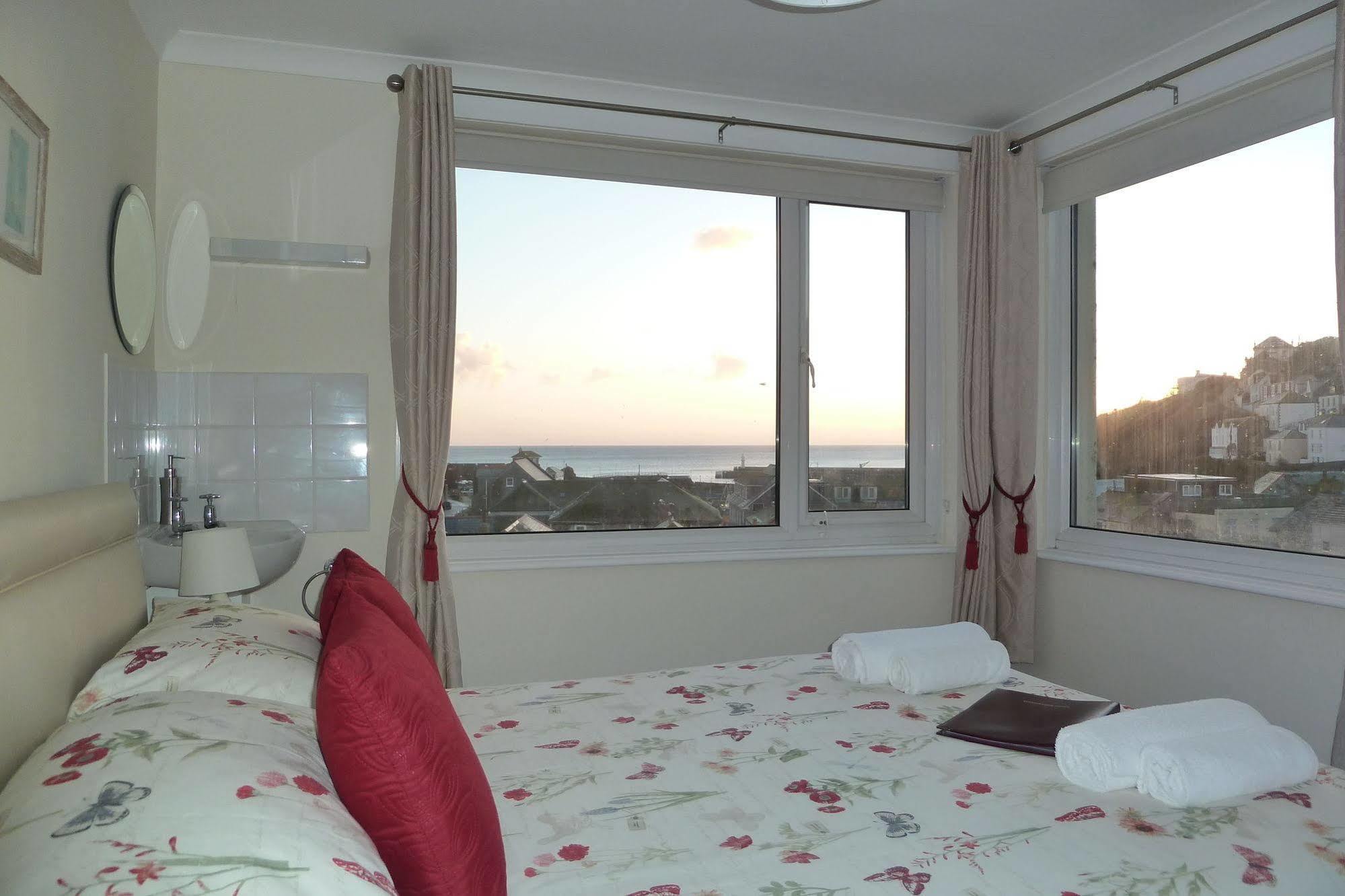 Buckingham House Bed & Breakfast Mevagissey Exterior foto